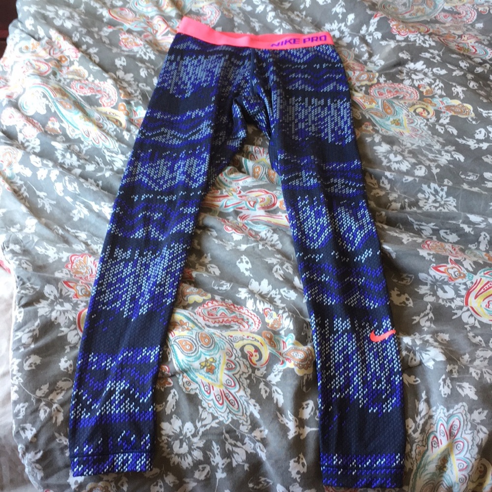 Nike Pro running leggings size small